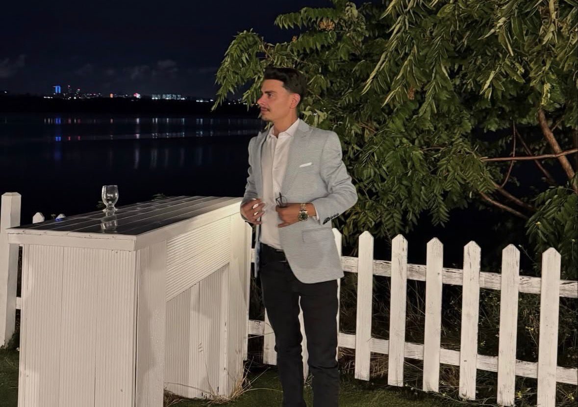 Mustafa Algür kimdir?